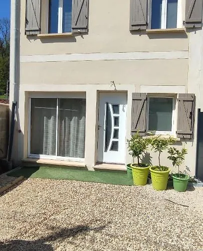 Petite Maison Sur Les Traces De Van Gogh